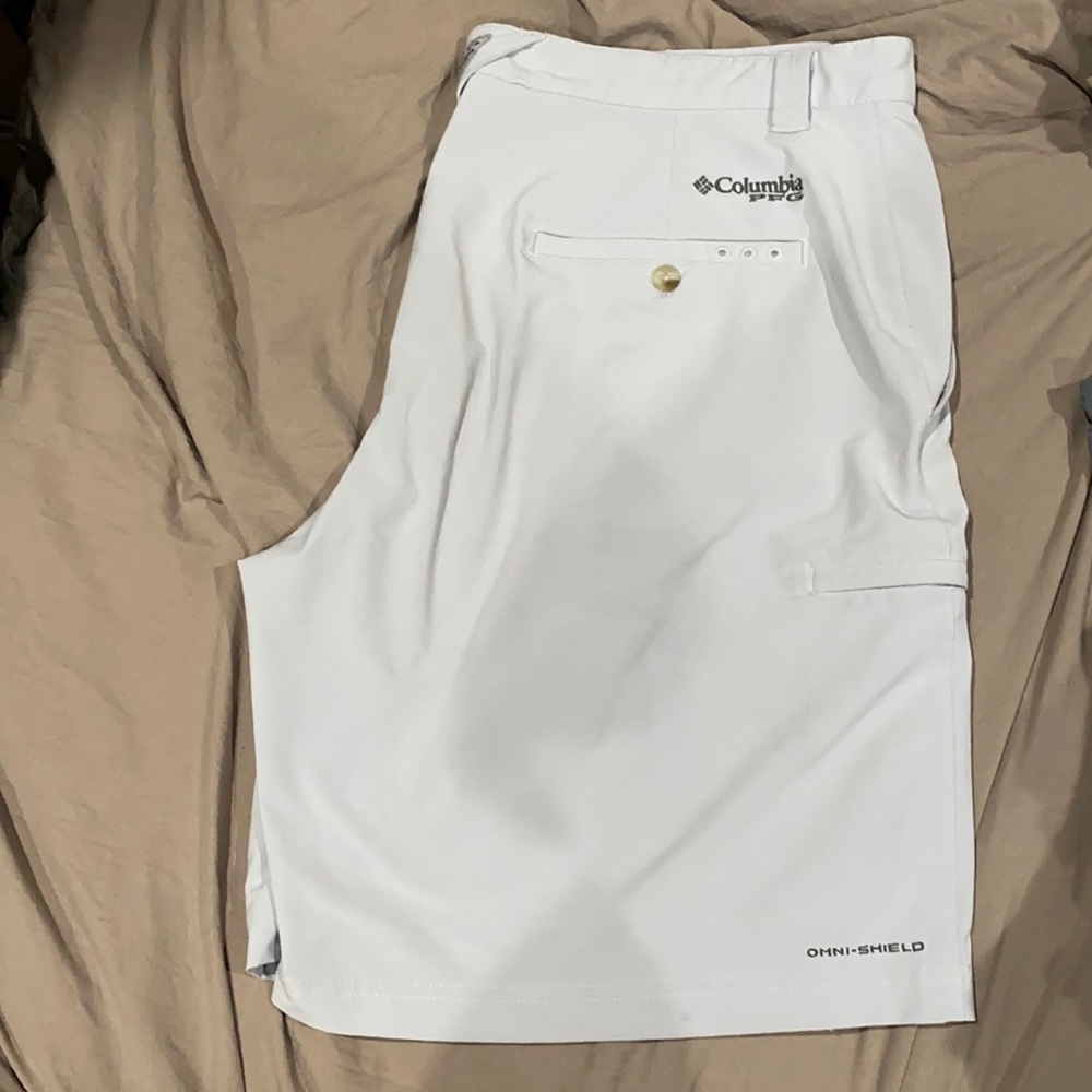 Columbia fishing shorts